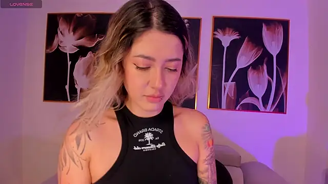 EveBensonX online show from March 2026 06:35:04 PM