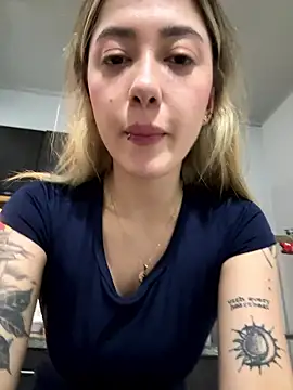 EveBensonX online show from January 2026 09:43:02 PM