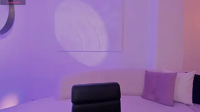 EveBensonX online show from March 2025 12:50:02 PM