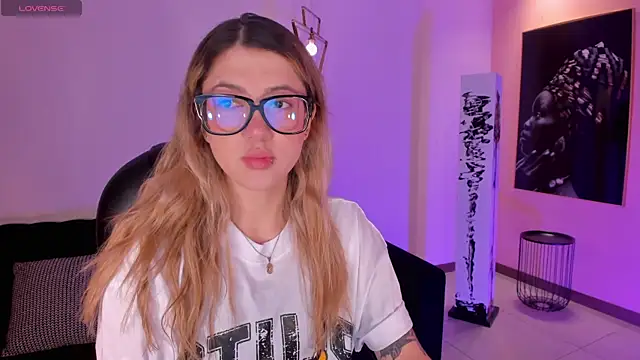 EveBensonX online show from February 2026 01:00:01 PM