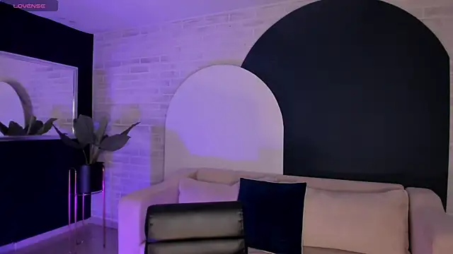 EveBensonX online show from March 2026 07:24:02 PM