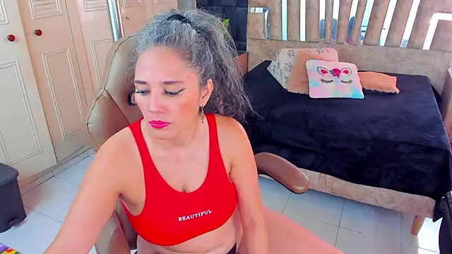 cute sassy online show from February 2026 02:35:01 PM