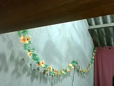 2ocmaxi online show from October 2025 07:36:01 PM