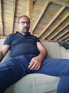 masculine bear daddy online show from May 2026 02:12:01 PM