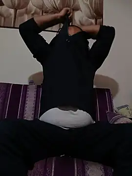 masculine bear daddy online show from December 2025 05:07:01 PM