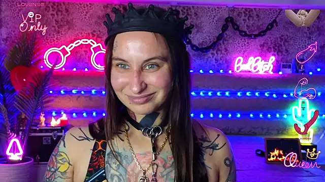 Cool Freak  online show from March 2026 10:32:02 AM