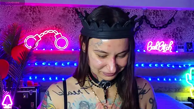 Cool Freak  online show from February 2026 10:17:02 AM