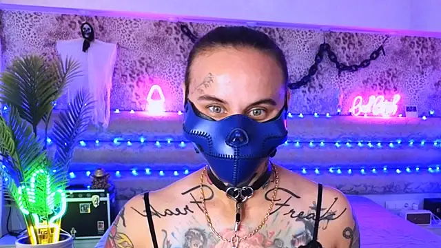Snapshot of Cool_Freak_ chatting on September 2025 10:15:01 AM Cool Freak online show from September 2025 10:15:01 AM