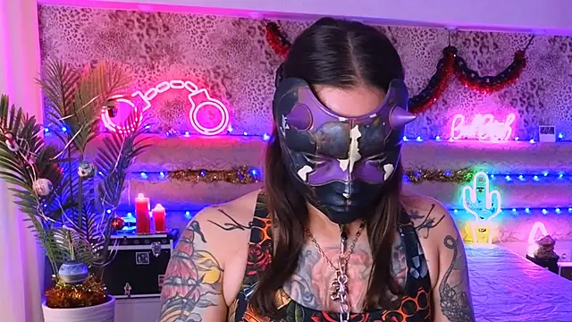 Cool Freak  online show from November 2025 10:41:02 AM