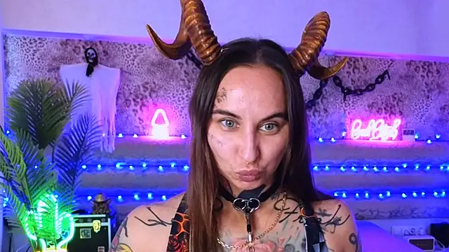 Snapshot of Cool_Freak_ chatting on September 2025 10:20:01 AM Cool Freak online show from September 2025 10:20:01 AM