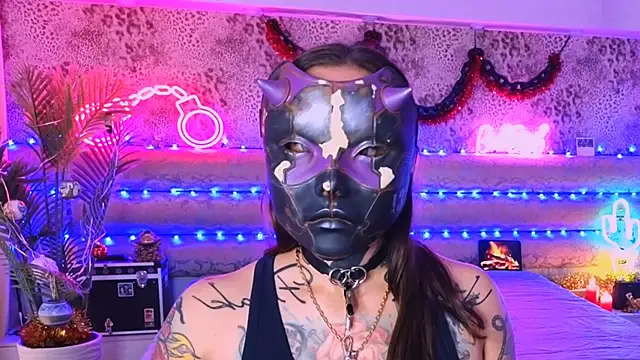 Cool Freak  online show from November 2025 10:42:02 AM