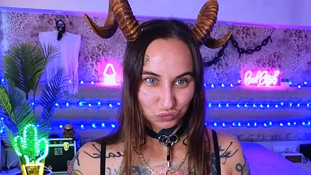Snapshot of Cool_Freak_ chatting on September 2025 10:32:02 AM Cool Freak online show from September 2025 10:32:02 AM