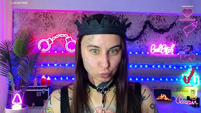 Cool Freak  online show from February 2026 10:12:02 AM