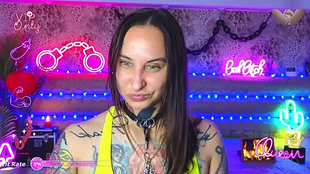 Cool Freak  online show from April 2026 10:27:01 AM