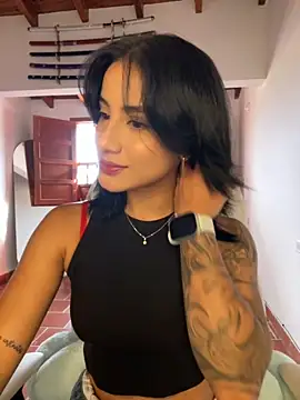 Ale Lewis online show from November 2025 09:04:01 PM