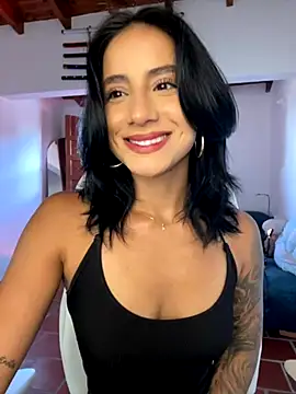 Snapshot of Ale_Lewis chatting on October 2025 09:05:01 PM Ale Lewis online show from October 2025 09:05:01 PM