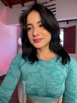 Ale Lewis online show from February 2026 10:07:01 PM