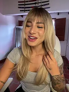 Ale Lewis online show from July 2026 09:11:01 PM