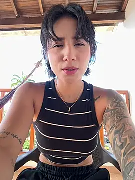 Ale Lewis online show from July 2026 08:31:02 PM