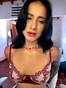 Snapshot of Ale_Lewis chatting on October 2025 02:18:01 PM Ale Lewis online show from October 2025 02:18:01 PM