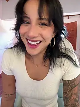 Ale Lewis online show from May 2026 07:08:01 PM