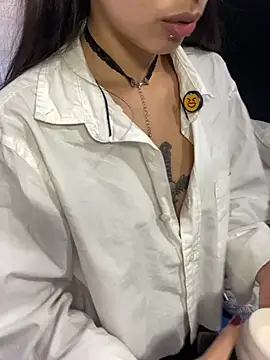 NanaRott online show from February 2026 07:46:01 PM