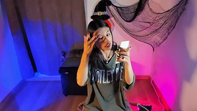 NanaRott online show from October 2025 10:44:01 PM