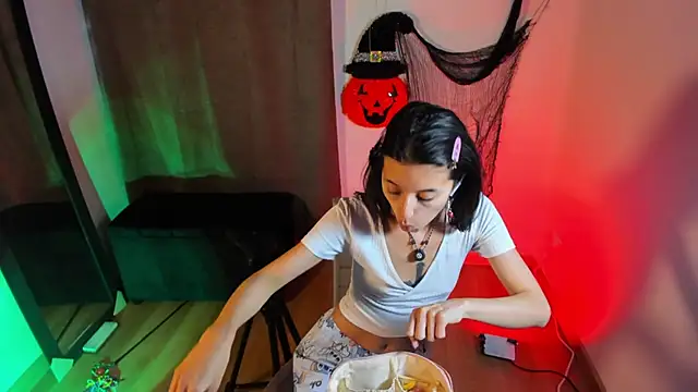 NanaRott online show from November 2025 09:09:01 PM