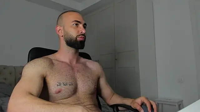 MichaelMasterss online show from May 2026 07:12:02 PM