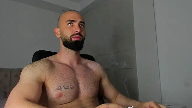MichaelMasterss online show from May 2026 08:35:01 PM
