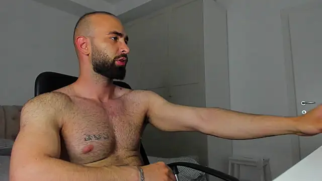 MichaelMasterss online show from May 2026 10:30:02 PM