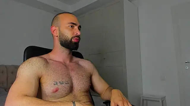 MichaelMasterss online show from May 2026 09:11:02 PM