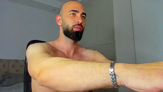 MichaelMasterss online show from May 2026 07:39:02 PM