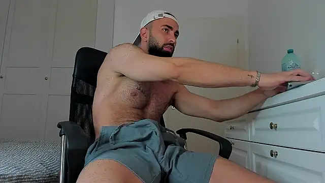 Snapshot of MichaelMasterss chatting on February 2026 10:36:02 AM MichaelMasterss online show from February 2026 10:36:02 AM