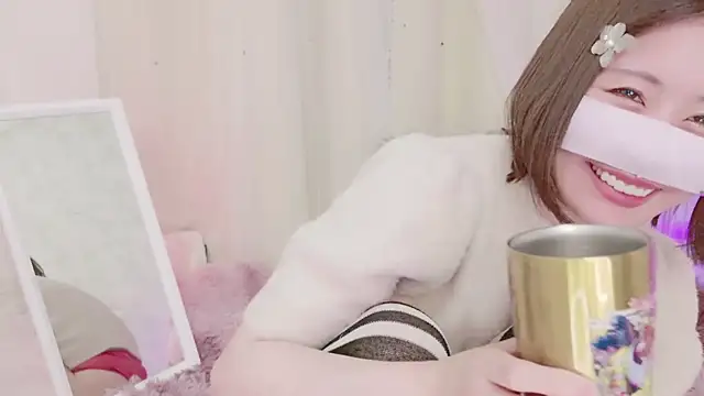 Snapshot of Yuu__k chatting on January 2025 05:13:01 PM Yuu  k online show from January 2025 05:13:01 PM