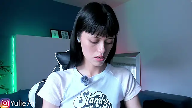  Jessy Moon  online show from October 2025 08:21:02 PM