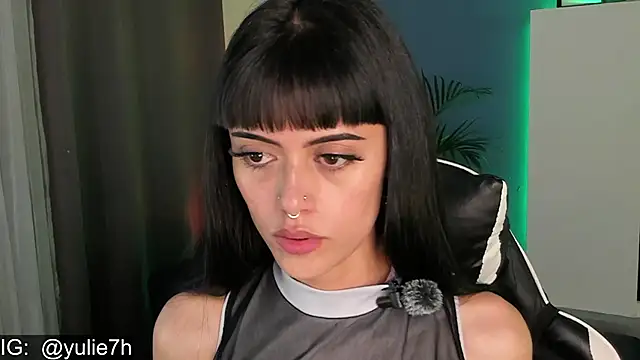 Snapshot of _Jessy_Moon_ chatting on November 2025 07:40:02 PM Jessy Moon online show from November 2025 07:40:02 PM