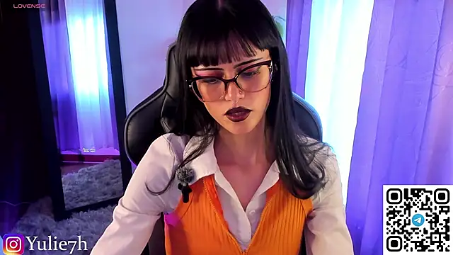 Snapshot of _Jessy_Moon_ chatting on May 2026 09:29:02 PM Jessy Moon online show from May 2026 09:29:02 PM