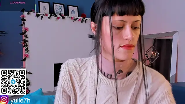  Jessy Moon  online show from February 2026 07:10:01 PM