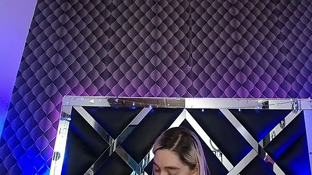 victoriaa lee  online show from June 2026 07:47:01 PM