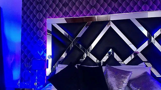 victoriaa lee  online show from September 2025 07:03:01 PM