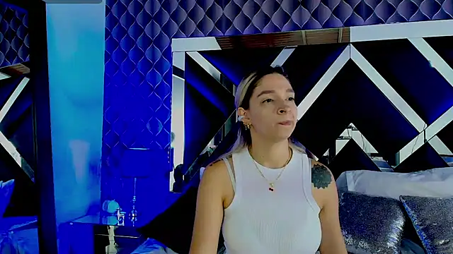 victoriaa lee  online show from March 2025 07:14:02 PM