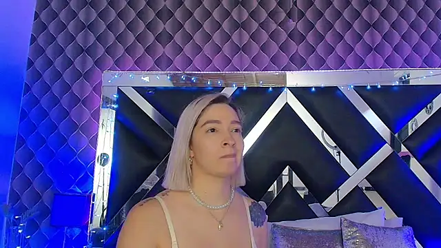 victoriaa lee  online show from May 2026 07:34:01 PM