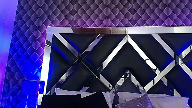 victoriaa lee  online show from November 2025 08:45:02 PM