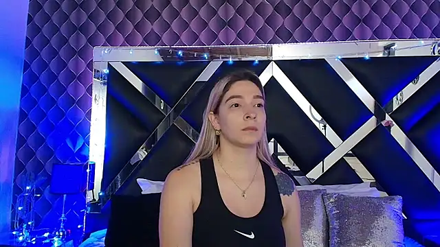 victoriaa lee  online show from January 2026 08:12:01 PM