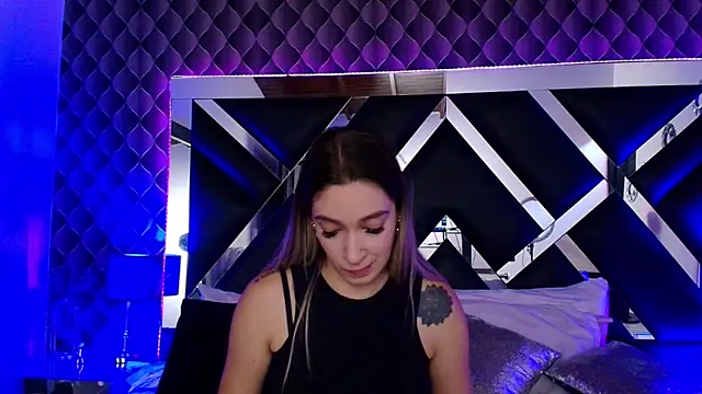 victoriaa lee  online show from September 2025 07:52:01 PM