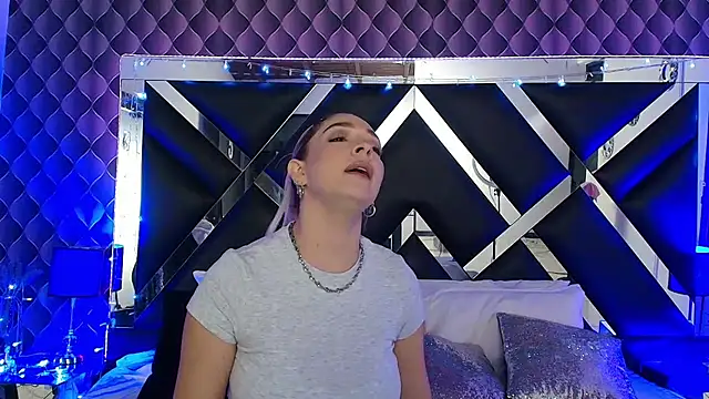 victoriaa lee  online show from January 2026 09:30:02 PM