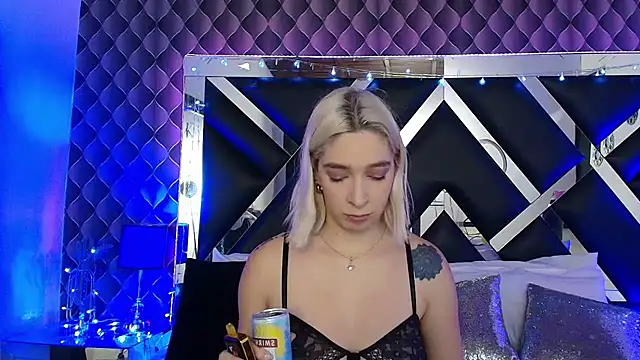 victoriaa lee  online show from March 2026 07:41:01 PM