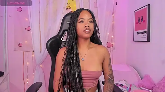 Mia damm online show from November 2025 05:18:02 AM