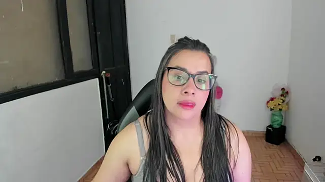 smile sweetpao online show from December 2025 12:37:02 AM